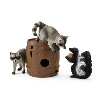 Набор Schleich Охота за орехами. Еноты и скунс