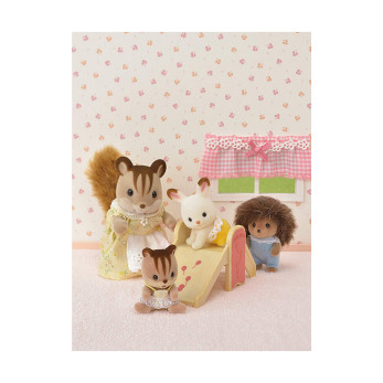 Набор Sylvanian «Детская комната и горка»